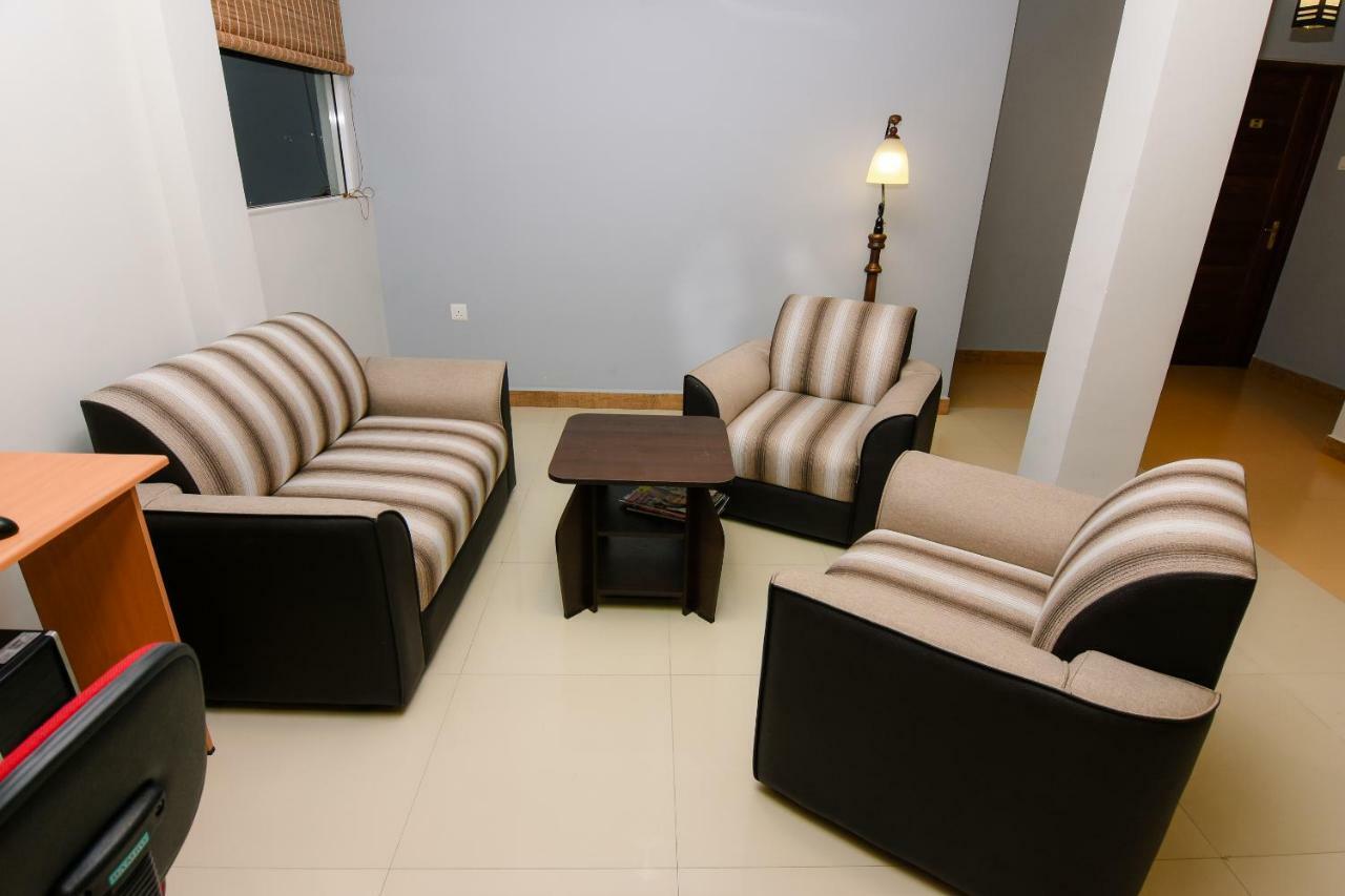 Sobaya Hotel Канди Экстерьер фото