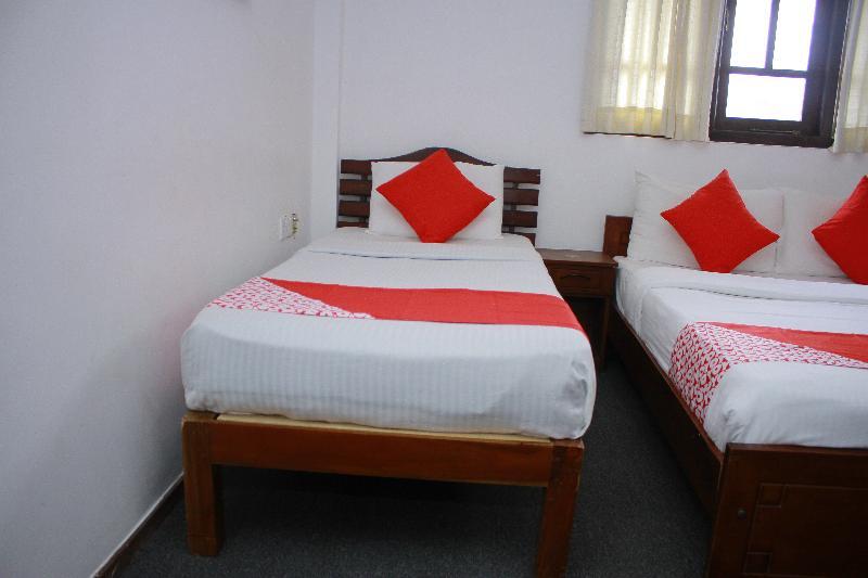 Sobaya Hotel Канди Экстерьер фото
