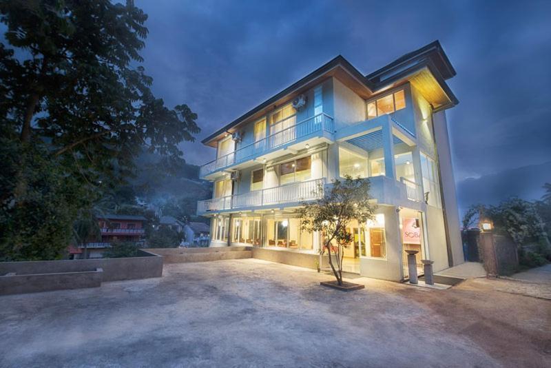 Sobaya Hotel Канди Экстерьер фото