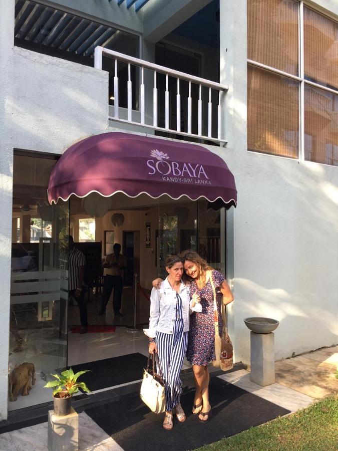 Sobaya Hotel Канди Экстерьер фото