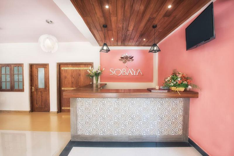 Sobaya Hotel Канди Экстерьер фото